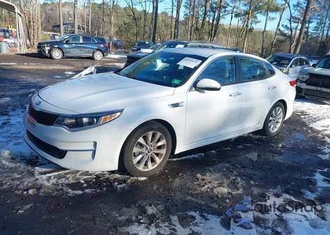2018 Kia Optima Lx z USA, uszkodzony, nr VIN 5XXGT4L38JG257863